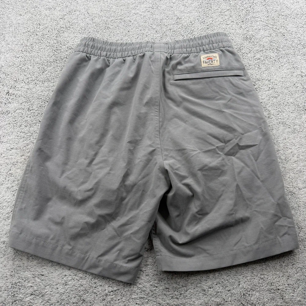 Faherty All Day Shorts Mens XS Light Gray Drawstring Lined Performance Stretch